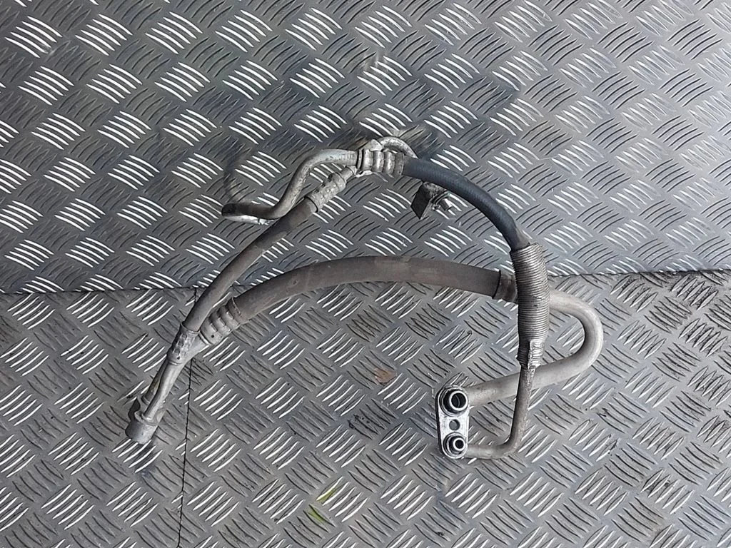 Kliimaseadme toru / voolik – Opel Corsa D (2006-2014)