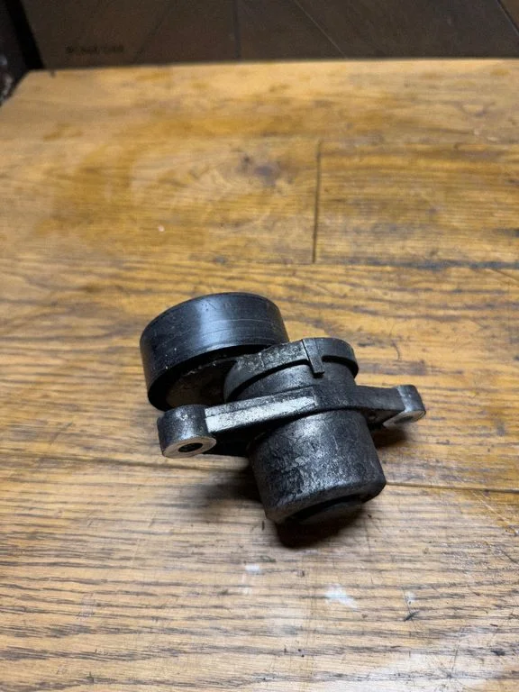 Generator/alternator belt tensioner – Peugeot 208 I (2012-2019)