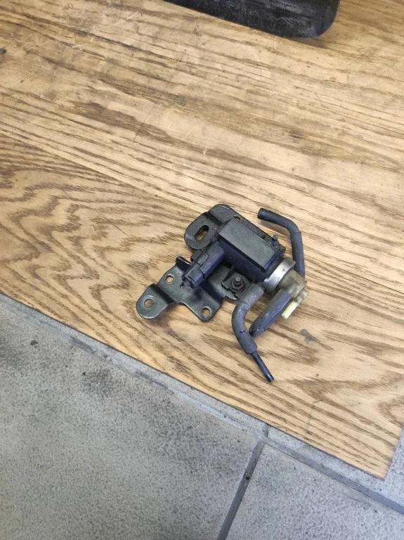 Turbo solenoīda vārsts – Volvo S60 (2011-2013)