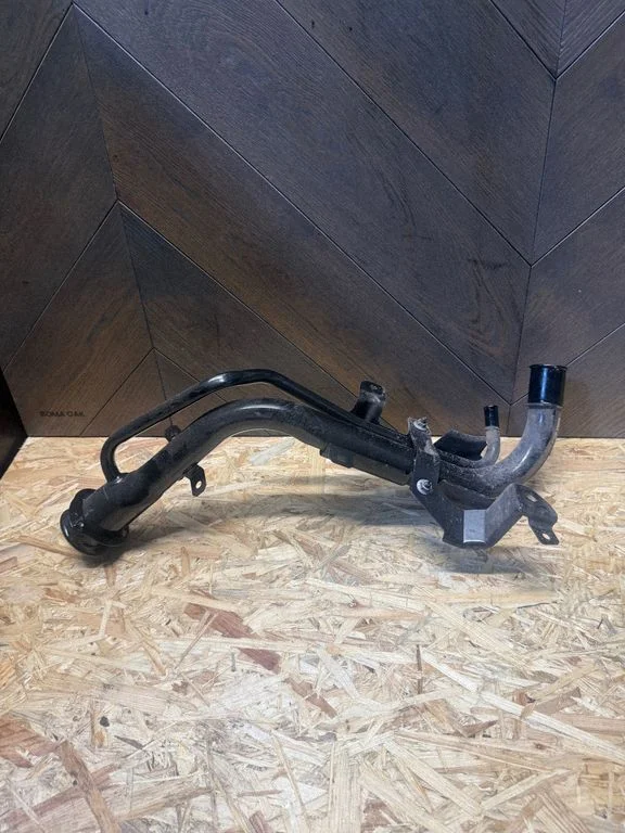 Fuel tank filler neck pipe