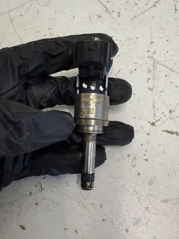 Fuel injector