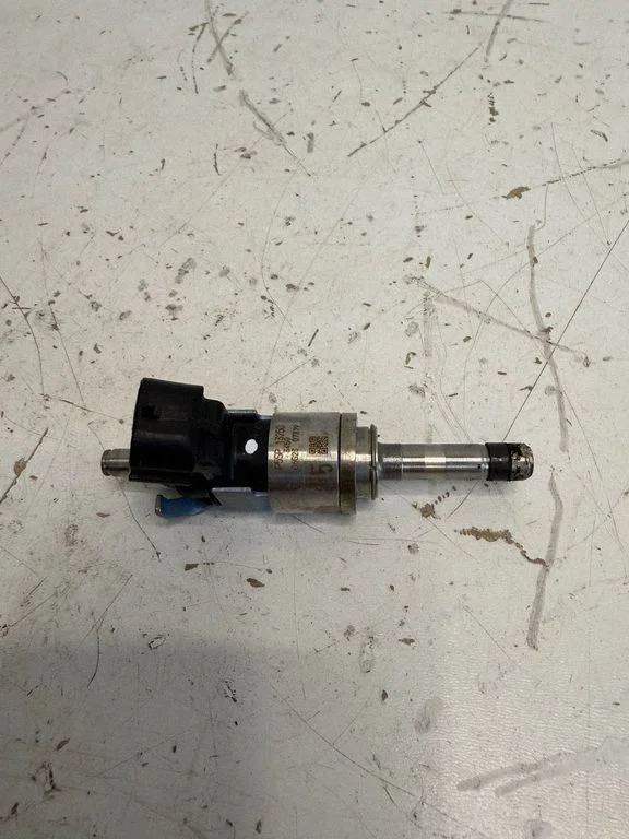 Fuel injector