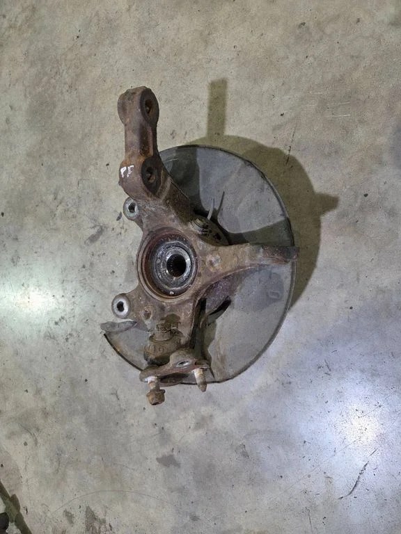 Front wheel hub – Honda CR-V (2013-2016)