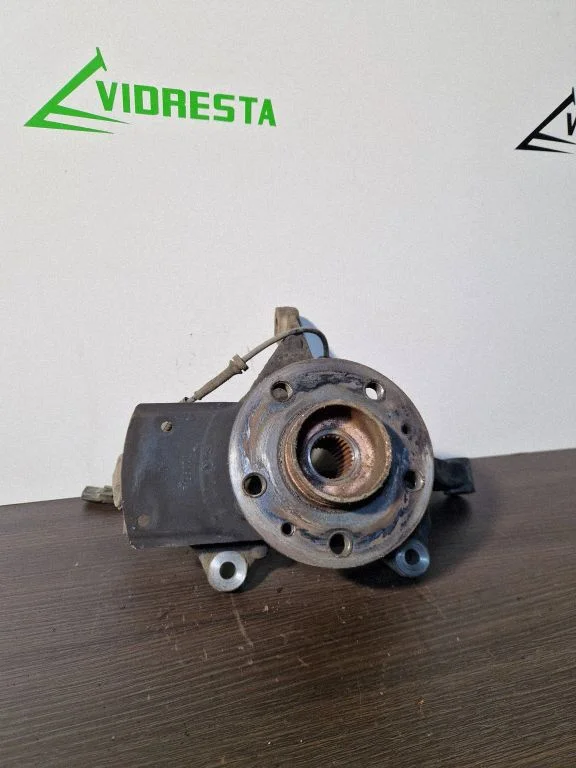 Front wheel hub – Renault Trafic III (X82) (2014-)