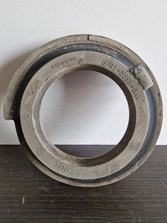 Rear coil spring rubber mount – Volvo V60 (2011-2013)
