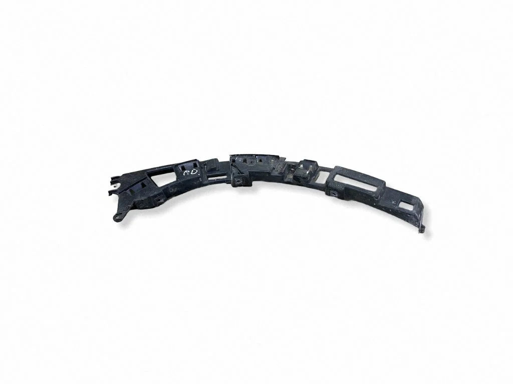 Priekšējā bampera turētājs 9816768780