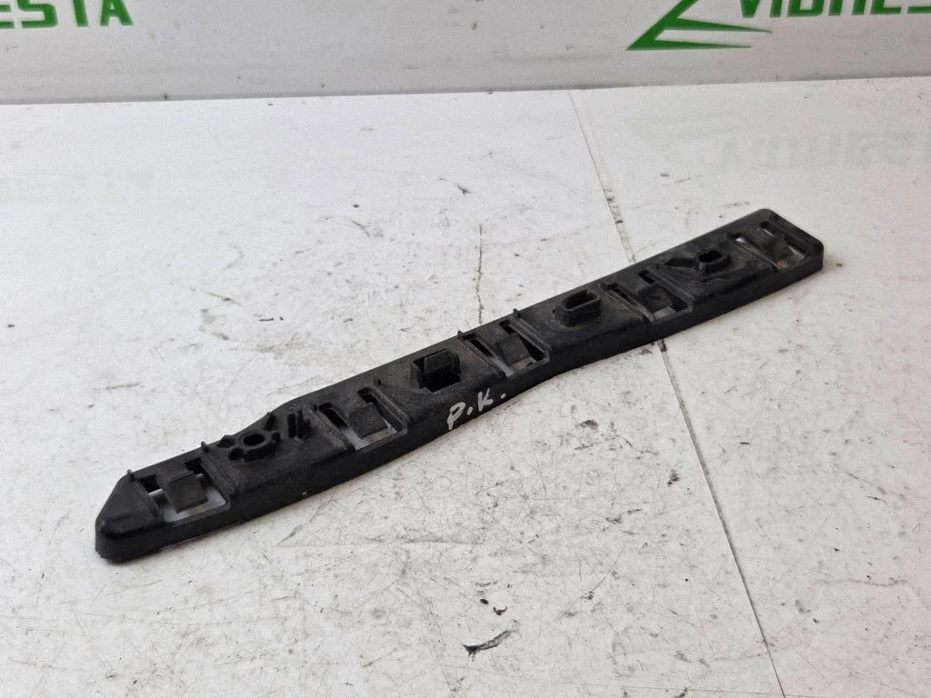Front bumper mounting bracket 51902209