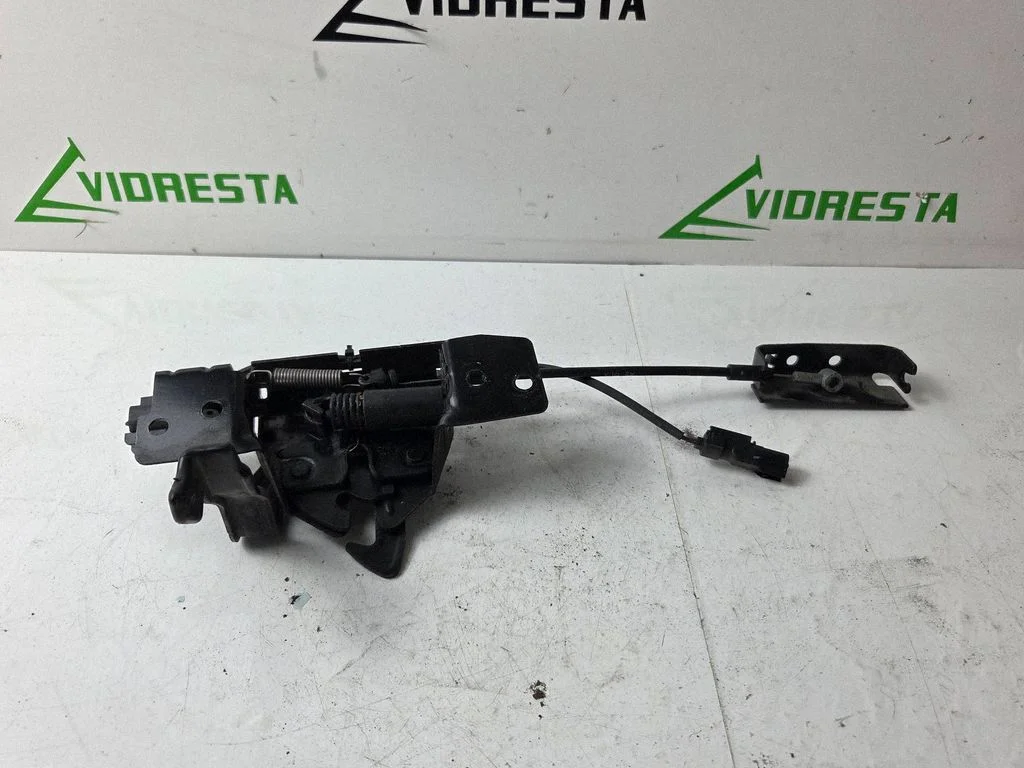 Mootorikapoti lukk 81130G2900
