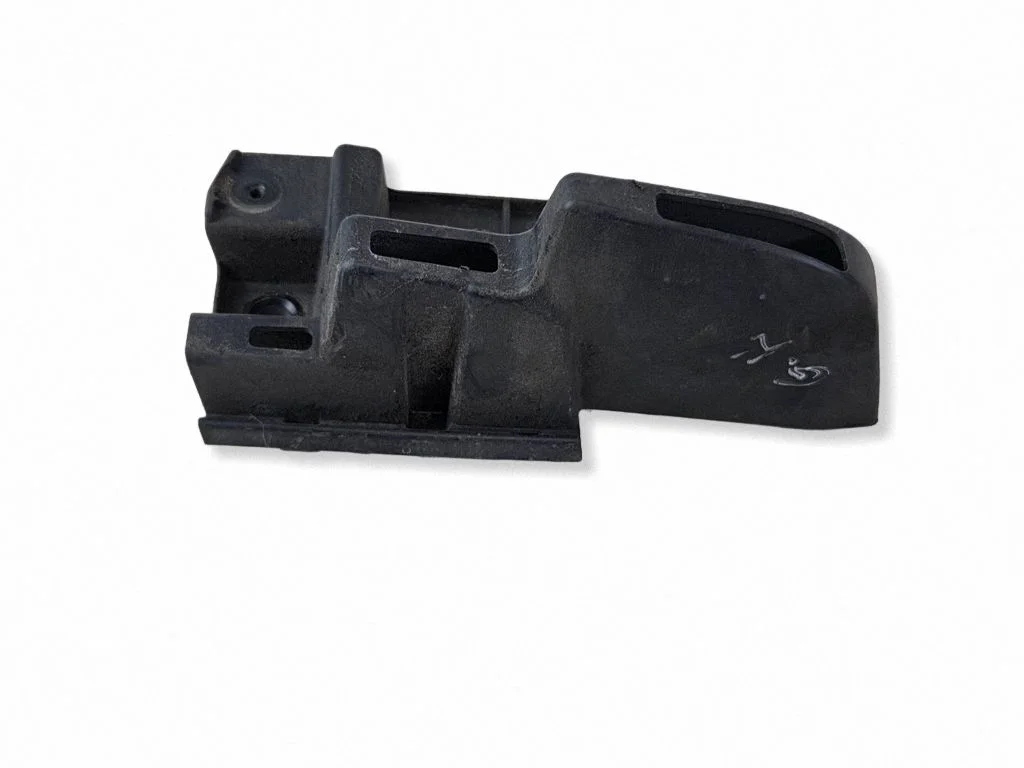 Aizmugurējā bufera turētājs 9816808580