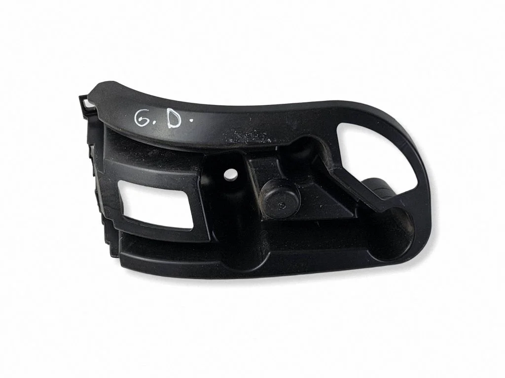 Rear bumper mounting bracket – Peugeot 2008 II (2019-)