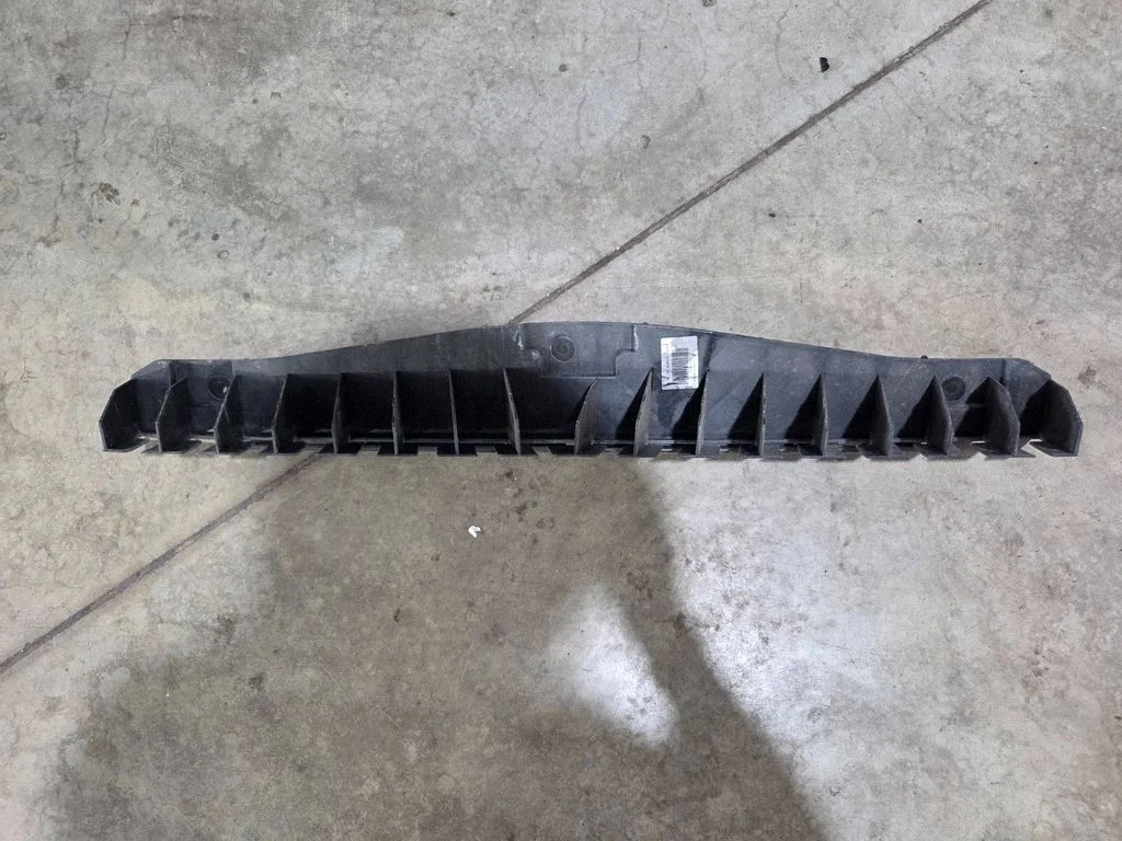 Rear bumper mounting bracket 9677364780