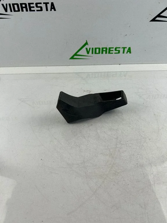Rear bumper mounting bracket JX7BA17B919