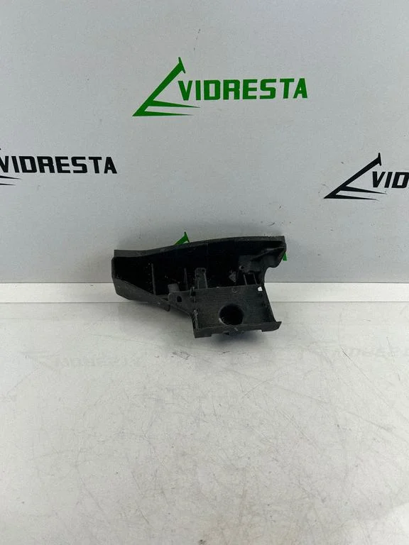 Rear bumper mounting bracket JX7B17D980A1