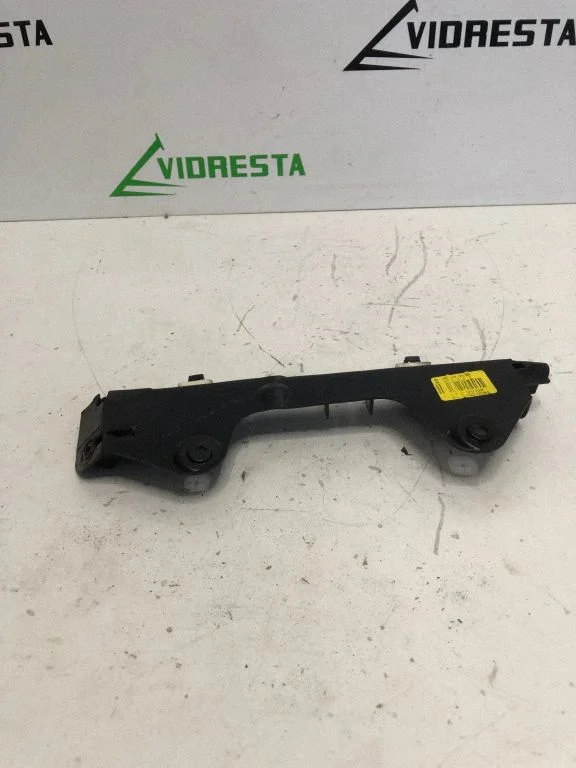 Tagumise kaitseraua kinnitusklamber – Renault Clio V (2019-2025)