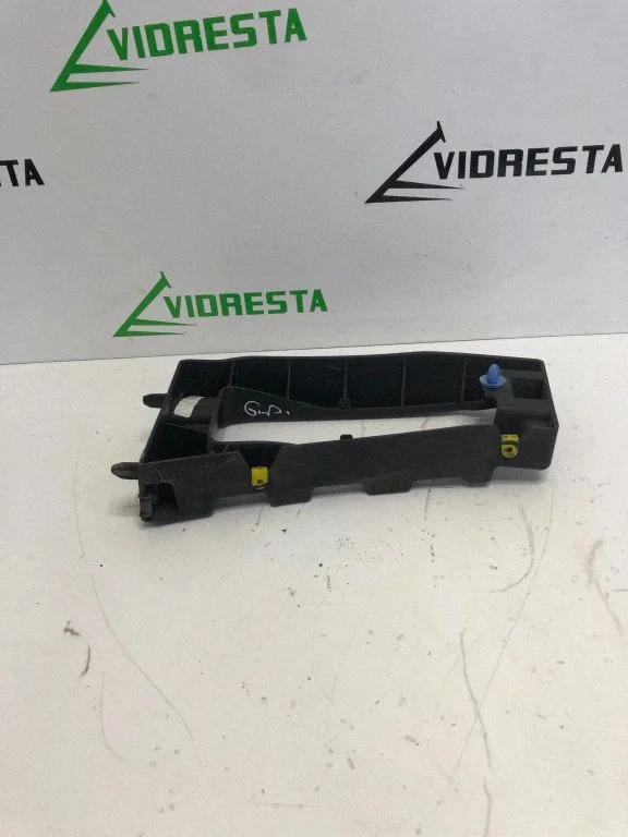 Rear bumper mounting bracket 9816808680