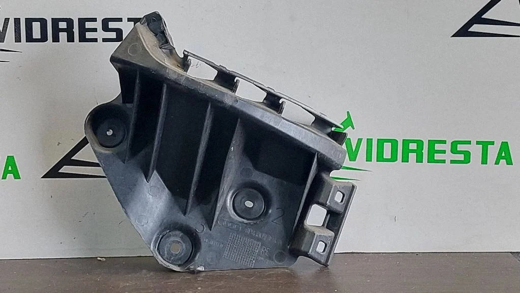 Rear bumper mounting bracket 8P4807394A