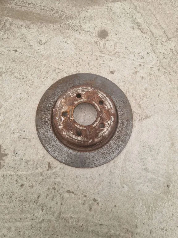 Aizmugurējais bremžu disks – aizmugurējā
