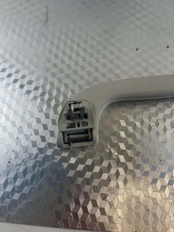 Front interior roof grab handle – Mazda 6 (2016-2018)