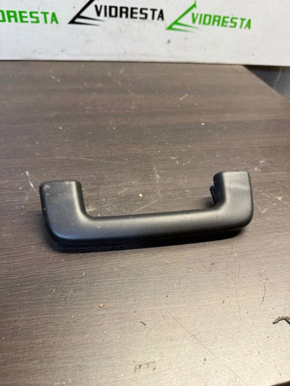 Front interior roof grab handle – Ford Focus (2018-)