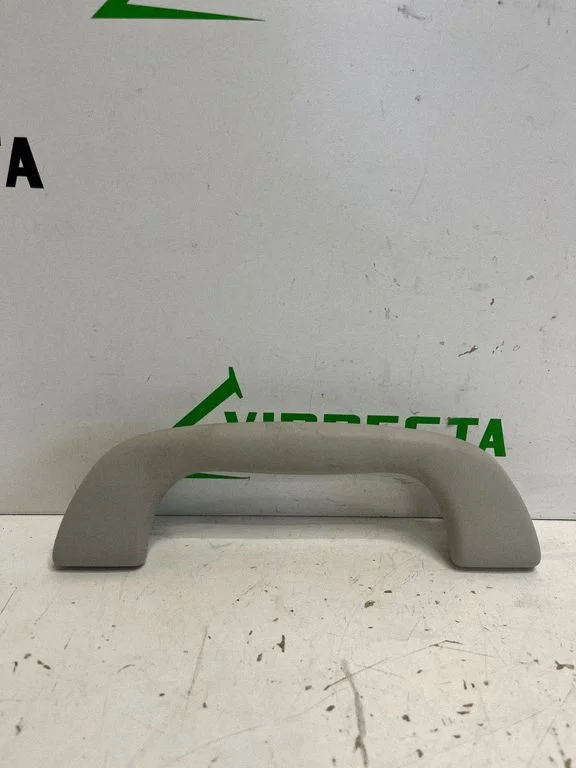 Front interior roof grab handle D350