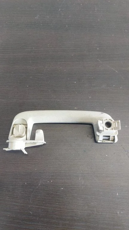 Front interior roof grab handle 13550