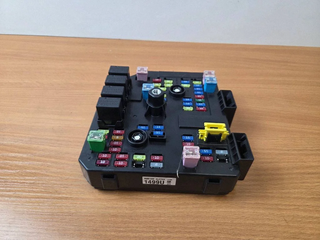 Drošinātāju bloks 95381499