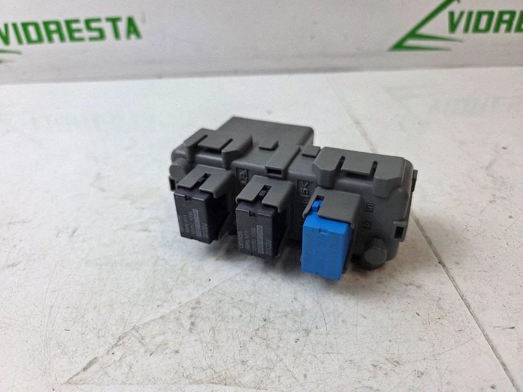 Drošinātāju bloks TV00030