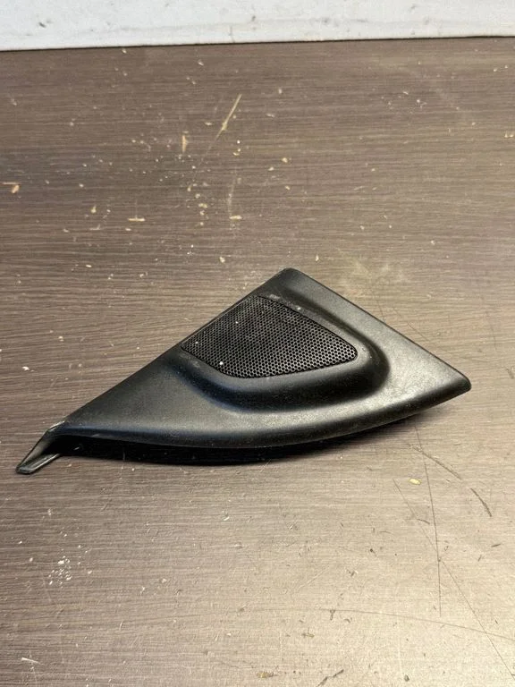 Front door speaker – Volvo XC70 (2008-2013)