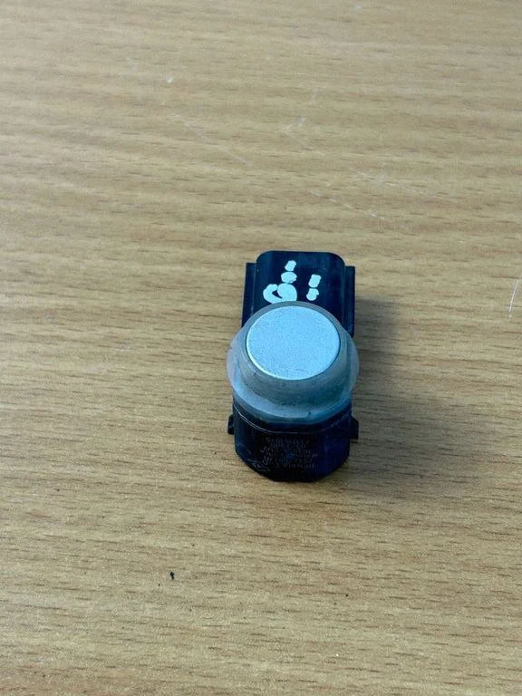 Parkošanās sensors PDC 284428691R