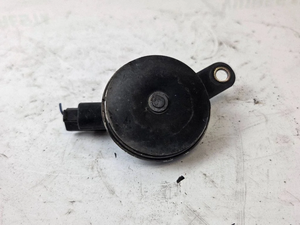 Horn signal – Honda CR-V (2013-2016)
