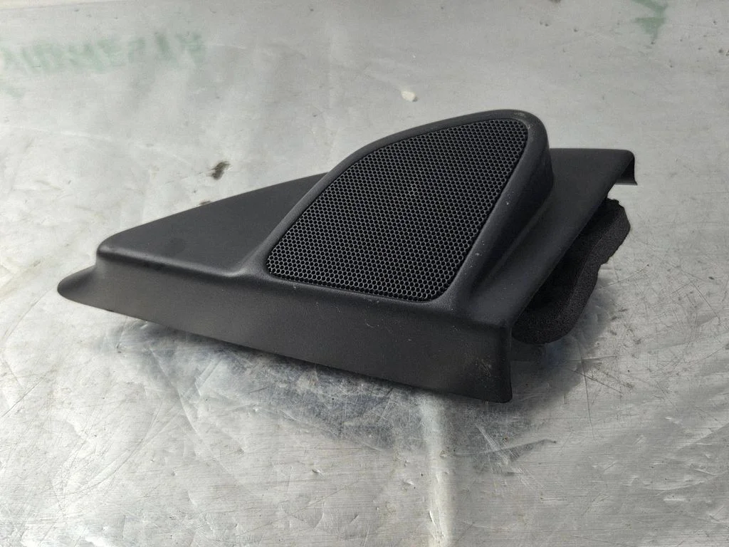 Front door high frequency speaker – Volvo XC60 (2009-2013)