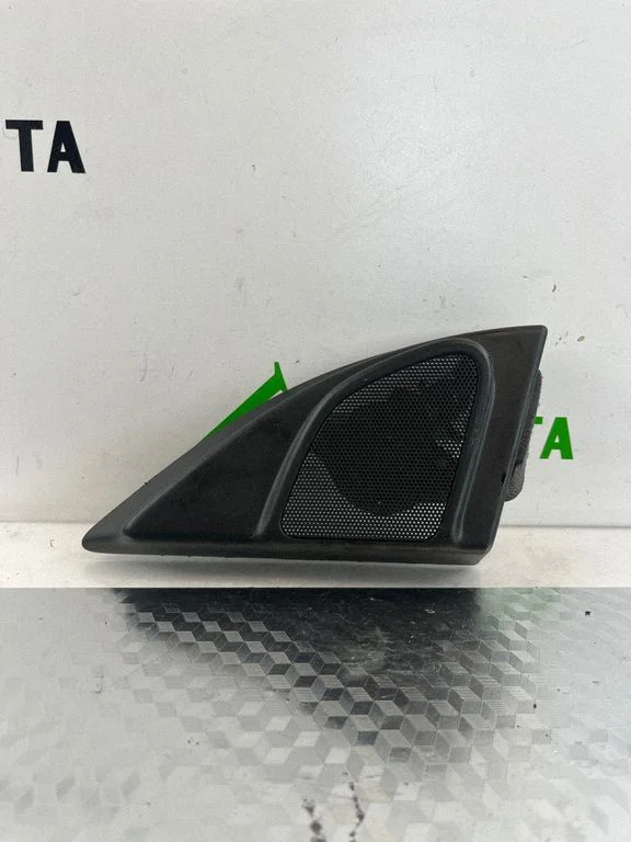 Front door high frequency speaker – Volvo XC60 (2009-2013)