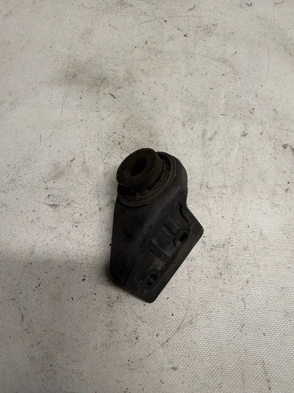 Radiator support slam panel bracket – left