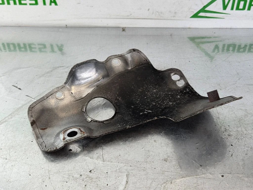 Väljalaske soojusisolatsioon (kuumakaitse) – Opel Astra K (2015-2021)