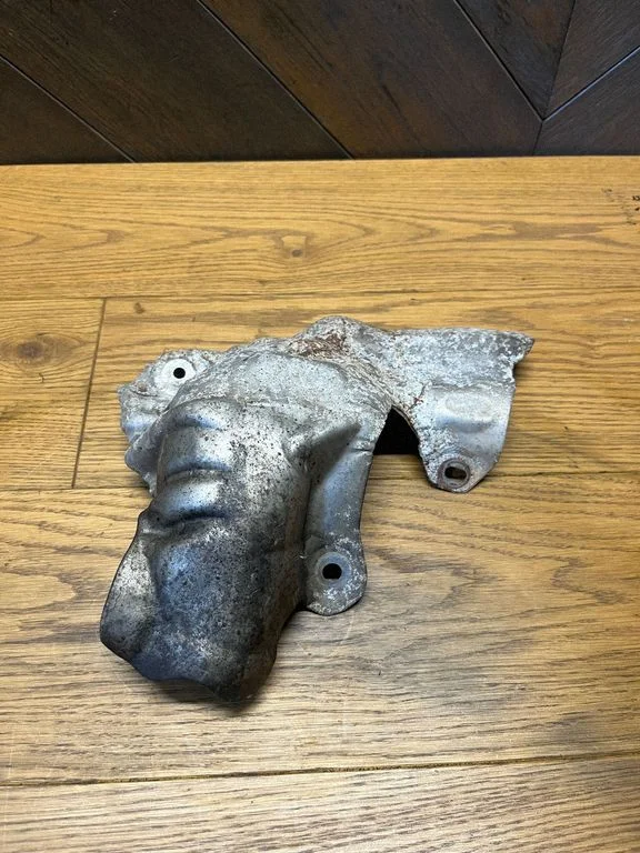 Exhaust heat shield 140139241R