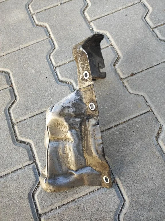 Väljalaske soojusisolatsioon (kuumakaitse) – Volvo S60 (2011-2013)