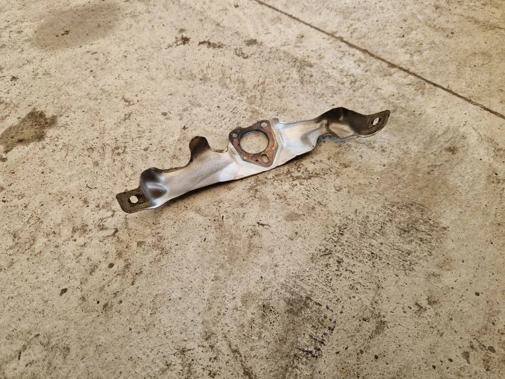 Exhaust heat shield 144157603R
