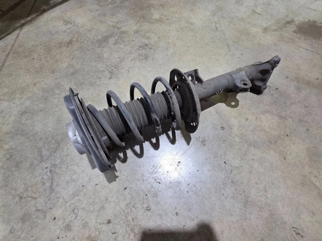 Front shock absorber with coil spring – Mercedes-Benz E-Class W212 (2009-2016)