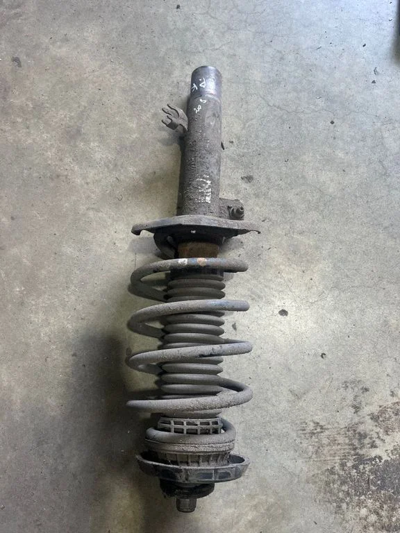 Front shock absorber with coil spring – Peugeot 208 I (2012-2019)