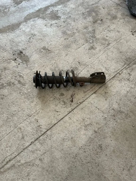 Front shock absorber with coil spring – Opel Antara (2006-2016)