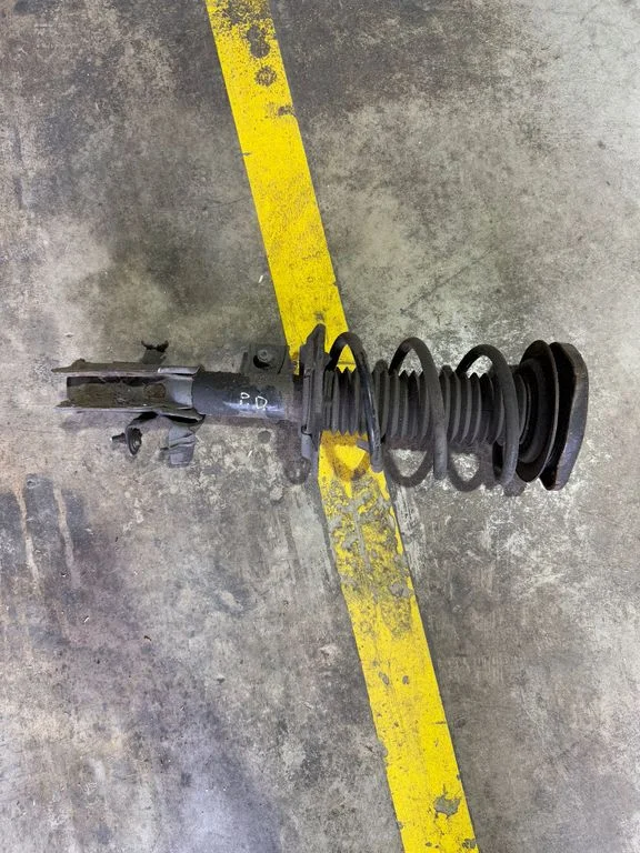 Front shock absorber with coil spring JX6118045EBG