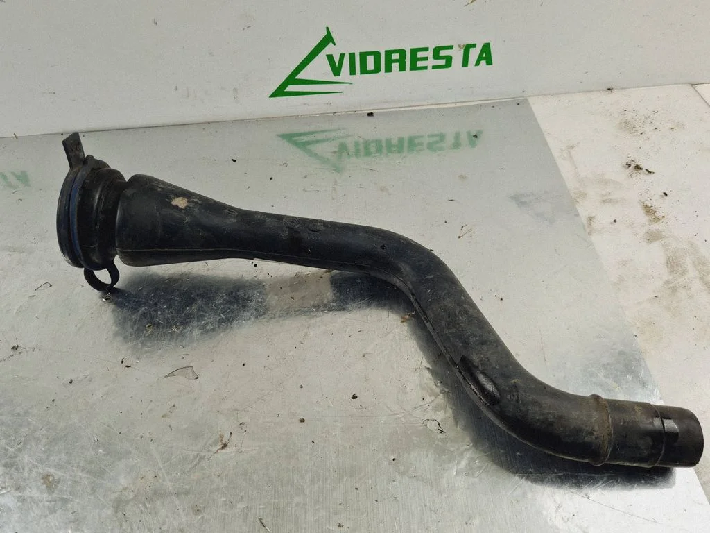 Klaasipesuvedeliku paagi täitetoru A4478690066
