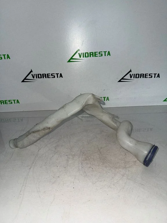 Wlew zbiorniczka spryskiwacza