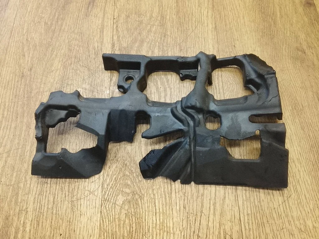 Osłona termiczna silnika 06M133876AC