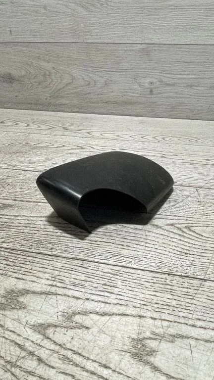 Spoguļa plastmasas apdare 8238373