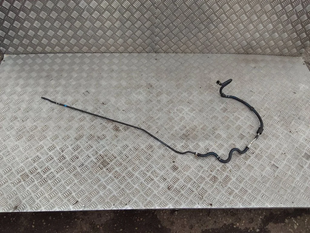 Fuel line/pipe/hose A2064762600