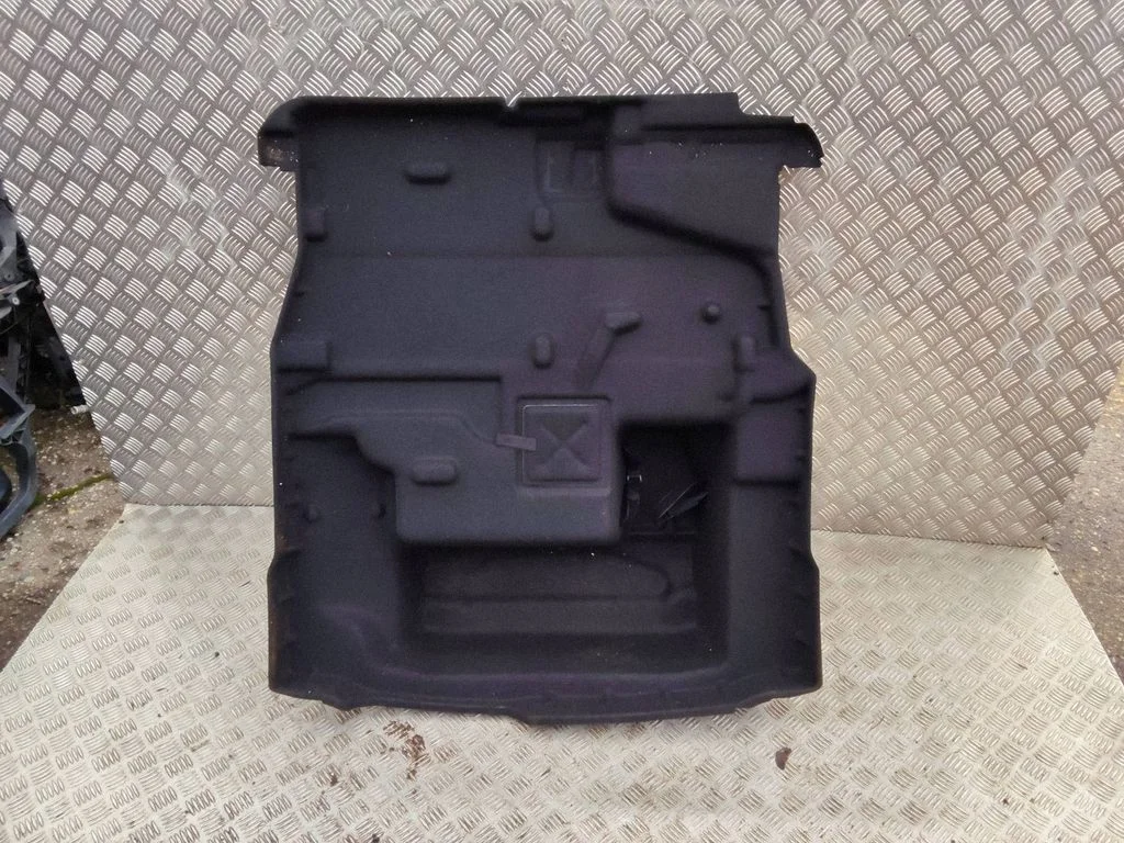 Trunk/boot mat liner – Mercedes-Benz E-Class W214 (2024-)
