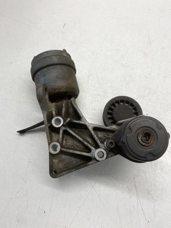 Alternator belt tensioner 074199207M