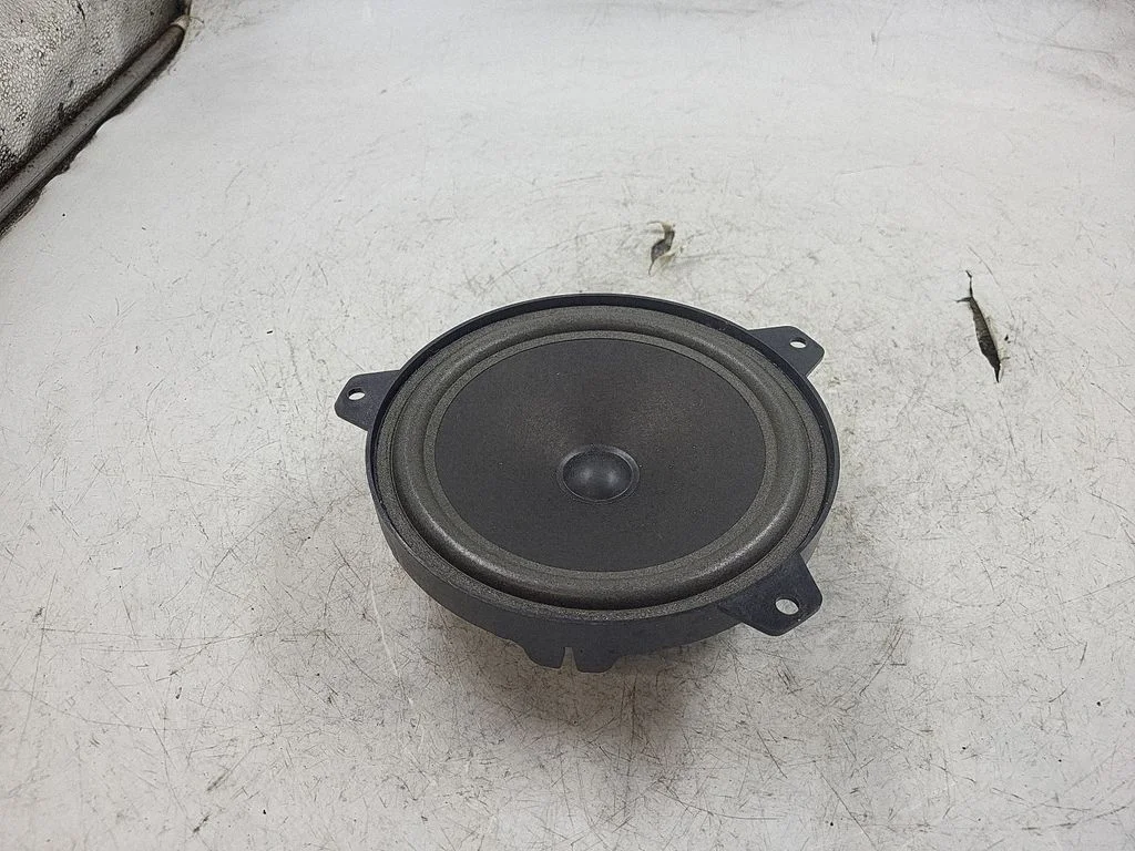 Rear door speaker – BMW 3 Series E46 (1998-2005)