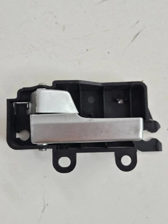 Front door interior handle – Ford Focus C-MAX (2003-2010)